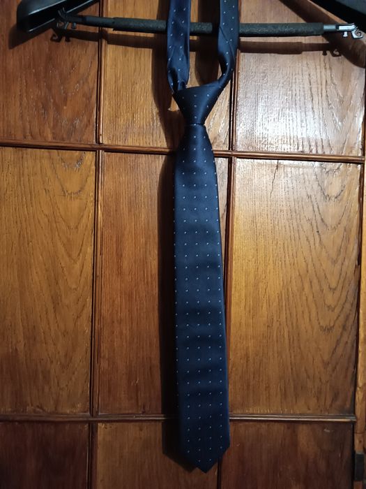 Костюм мужской GS р.56/170 и галстук Pierre cavelli