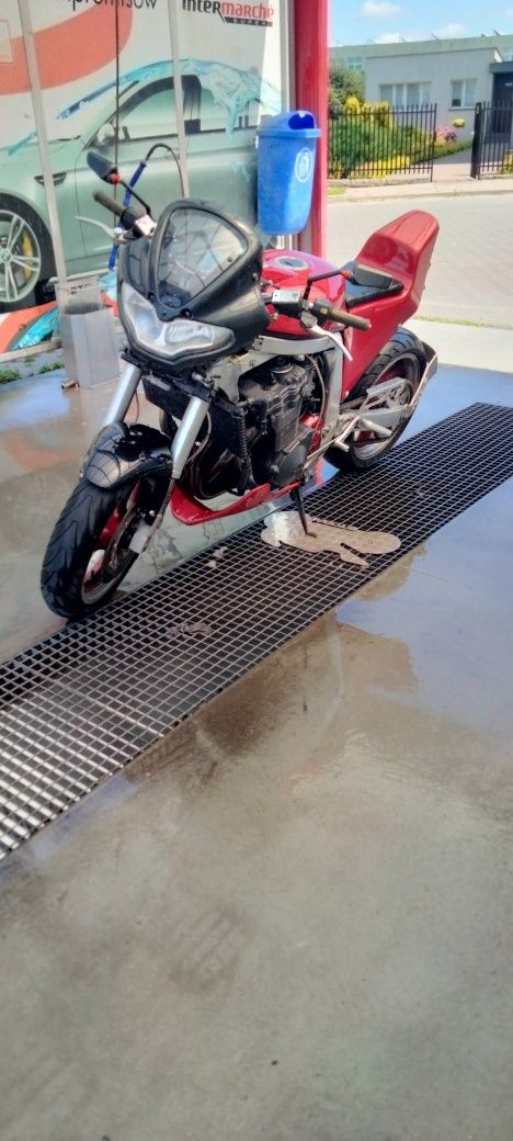 Suzuki GSX-R 1100 olejak 145KM street fightera