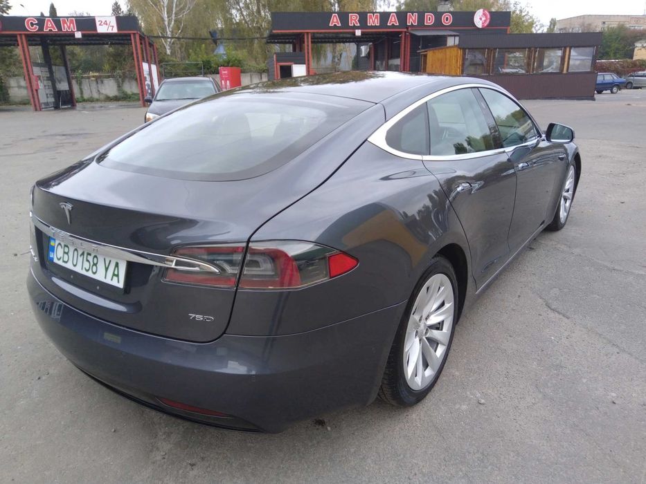 Tesla Model S 75D Dual Motor