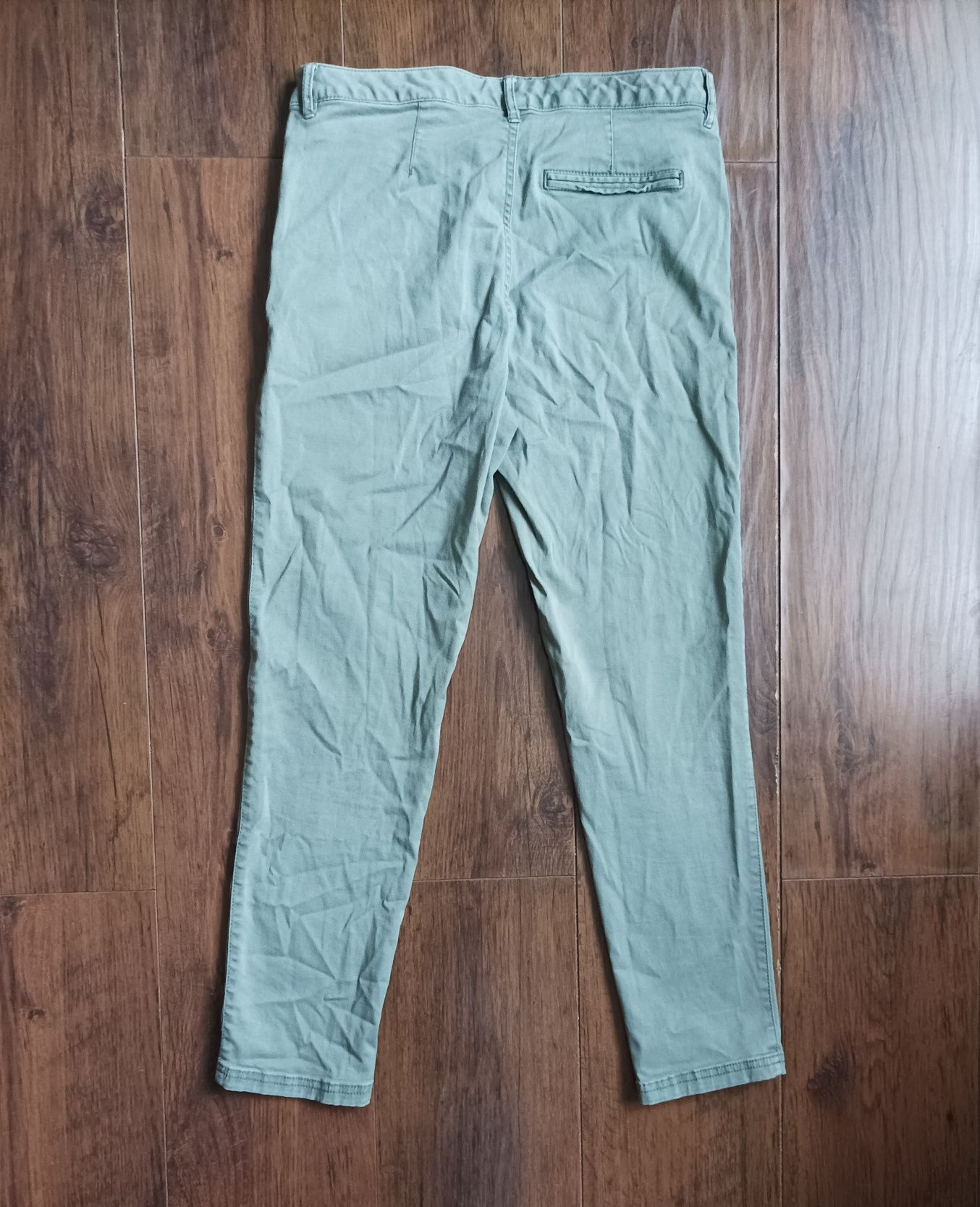 Zielone spodnie F&F rozmiar 36