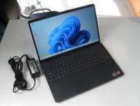 Laptop Dell Inspiron 15, Ryzen 5625U, 16GB DDR4, SSD 512 GB, IPS 15,6"