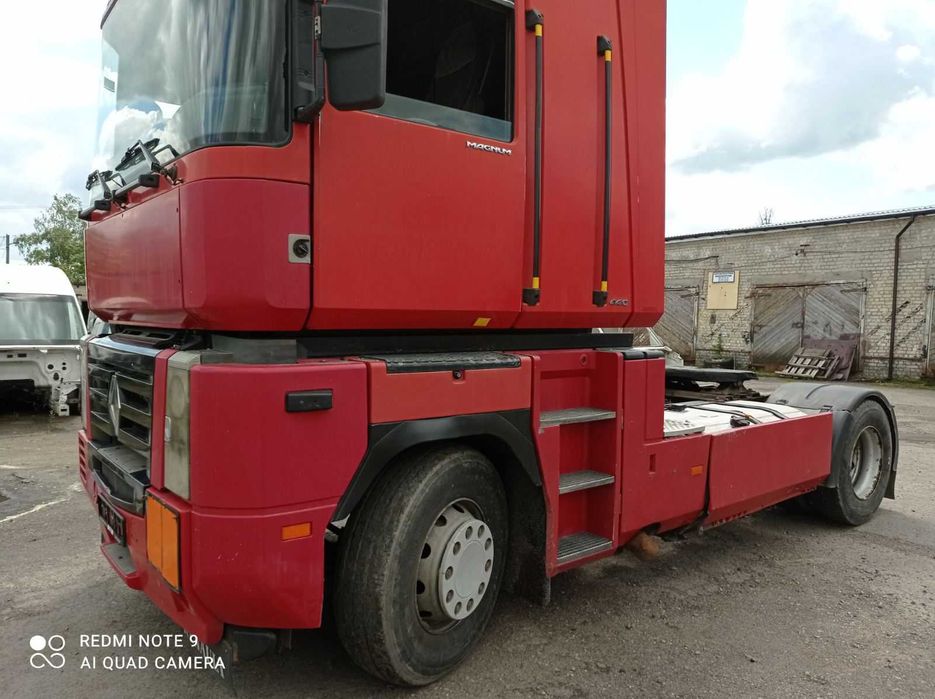 Двері Рама Спойлер Підніжка морда елька Renault Magnum рено магнум Е3