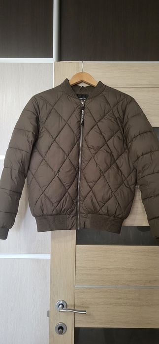 Бомбер беж р. М та бомбер хакі р. L