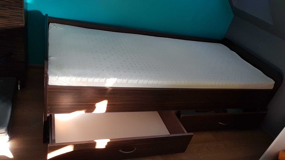 Łóżko 90x200 wraz z materacem