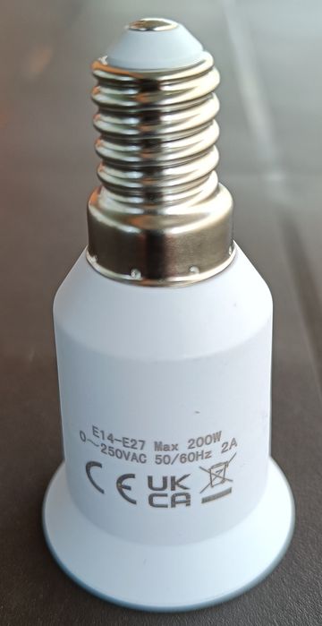 Adaptador de lâmpadas E27 para E14