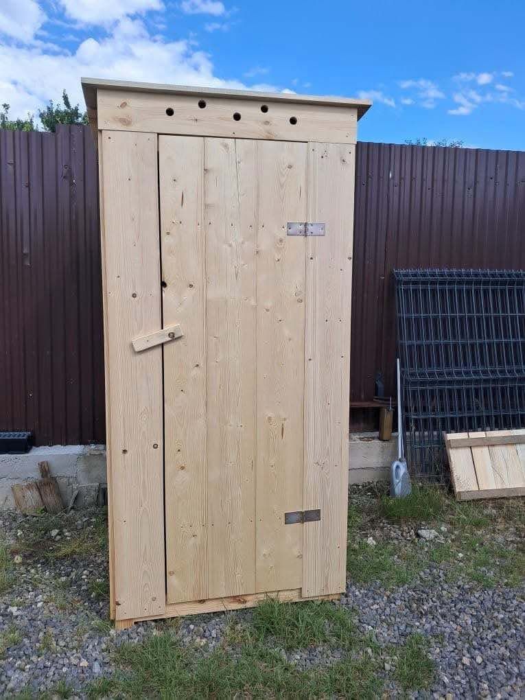 Wc drewniane na działkę