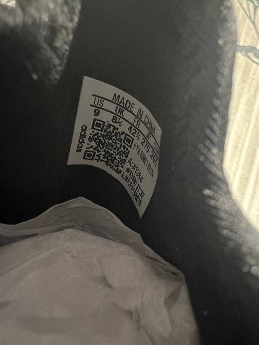 Чоловічі кросівки Adidas 42.5 розмір Ultraboost 5 Gore-Tex кроссовки