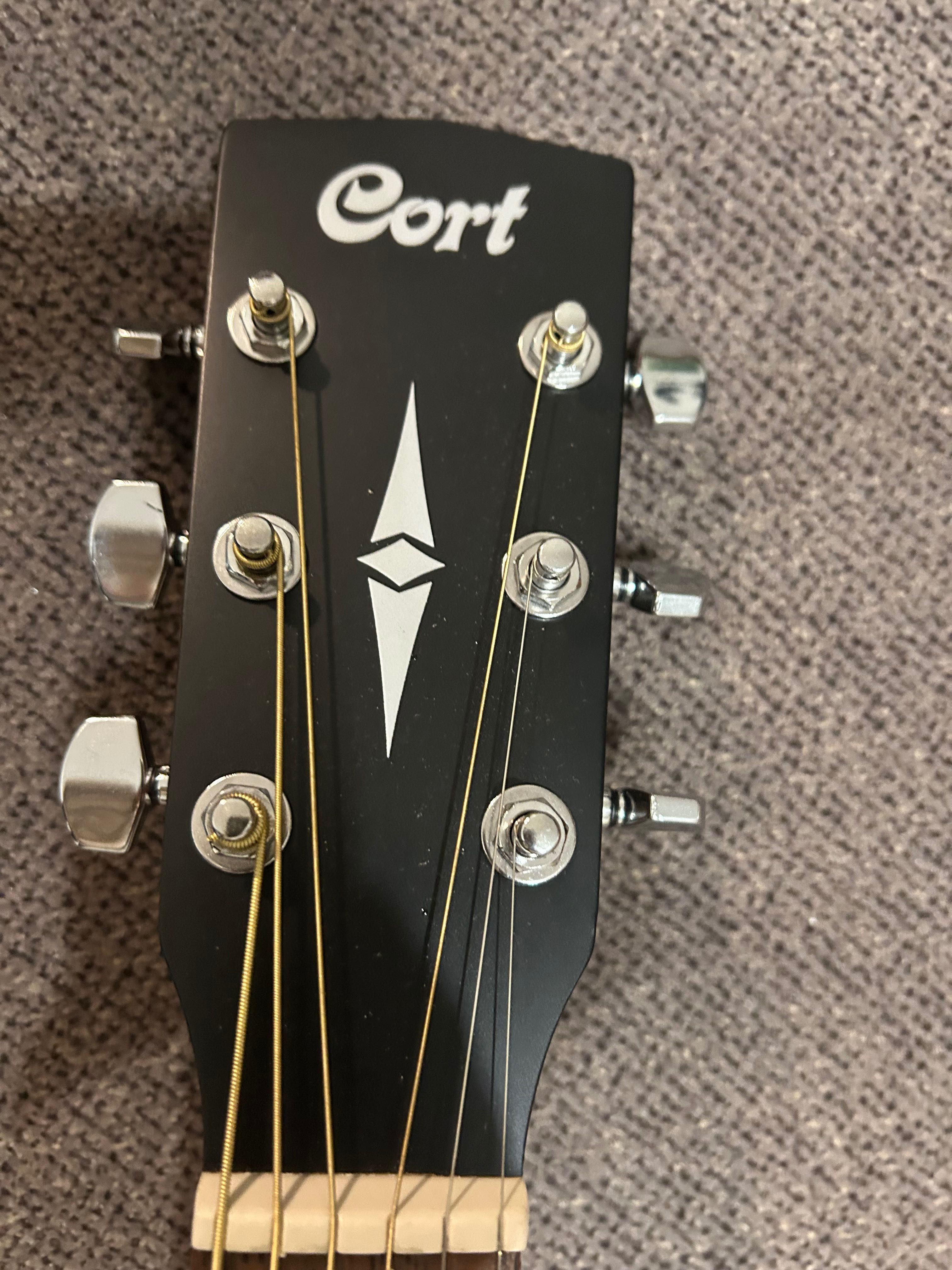 Gitara akustyczna Cort AD810