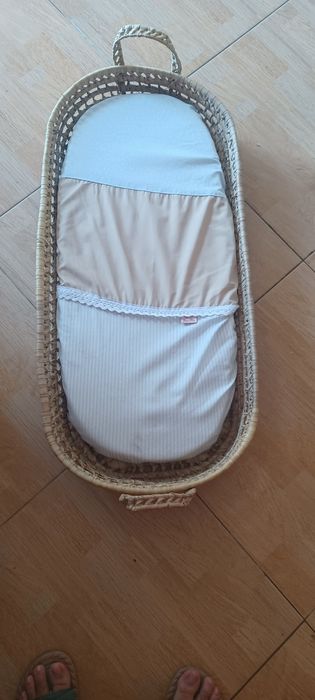 Cesto bebe com muda fralda e suporte