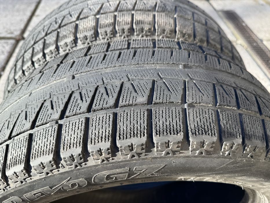 Шини Bridgestone Blizzak Revo GZ 205/55 R16