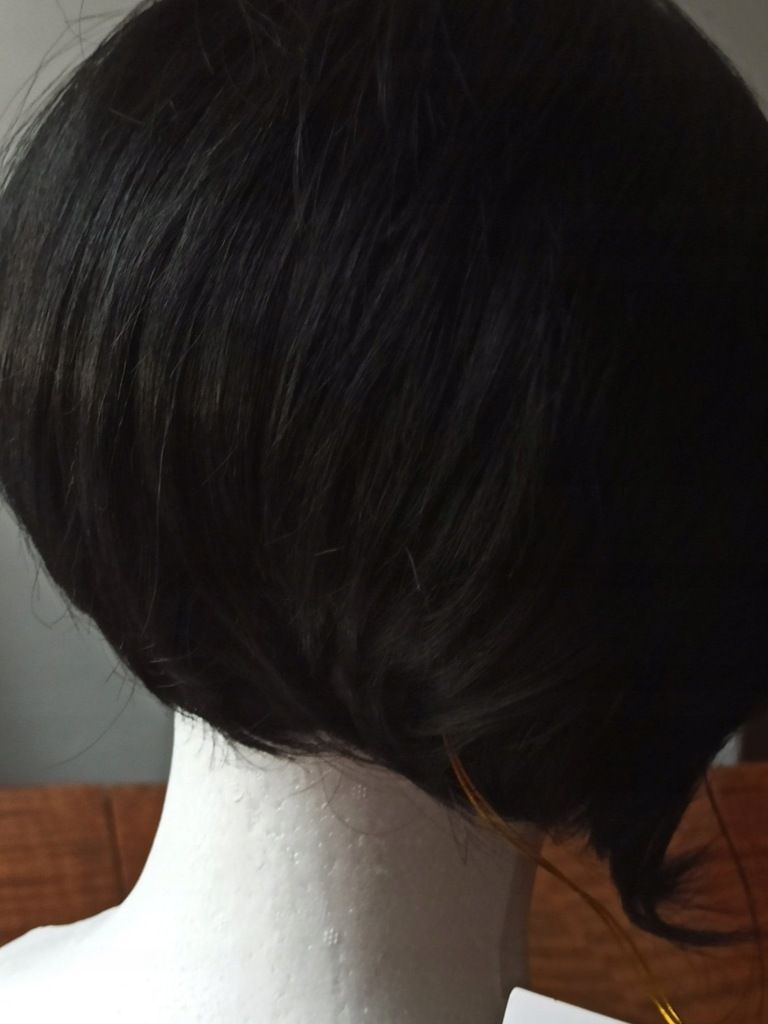Nadia Bob Peruka Krótka Gęsta Czarna Brunetka