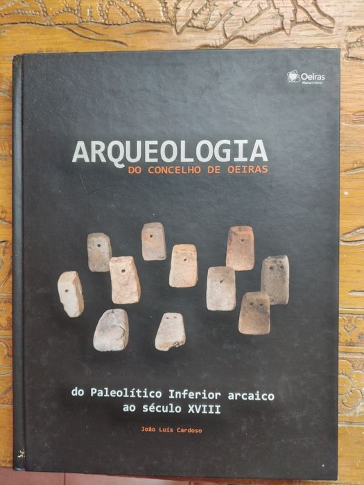 Livro Arqueologia de Oeiras