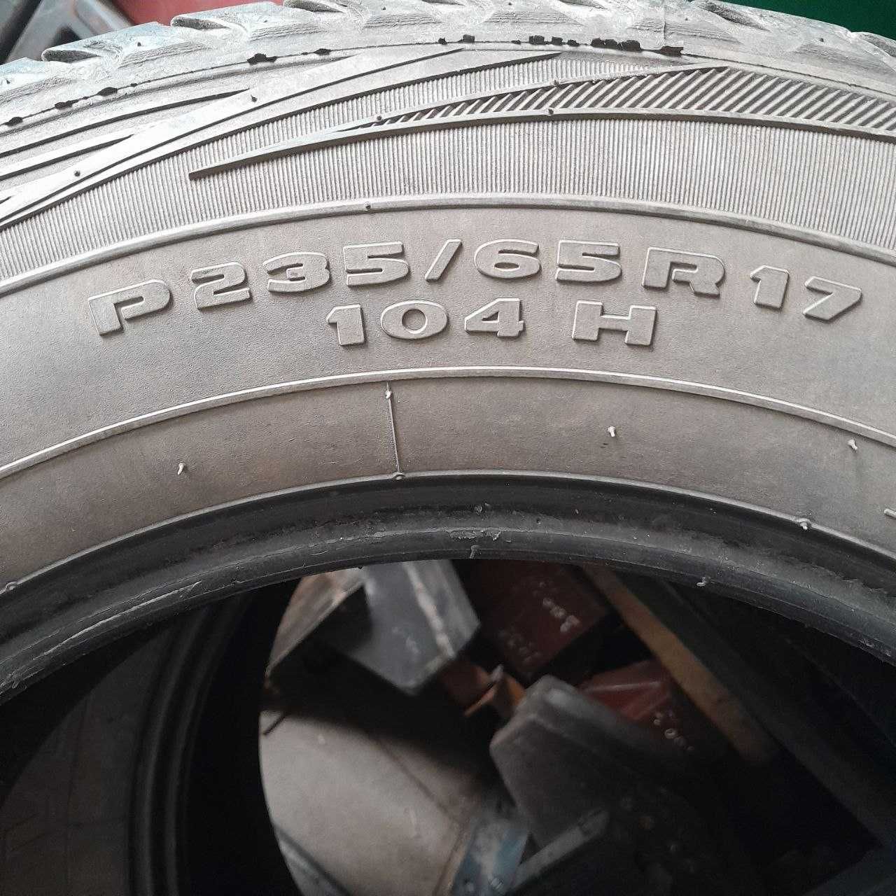 Шини KUMHO Road Venture APT 235/65 R17