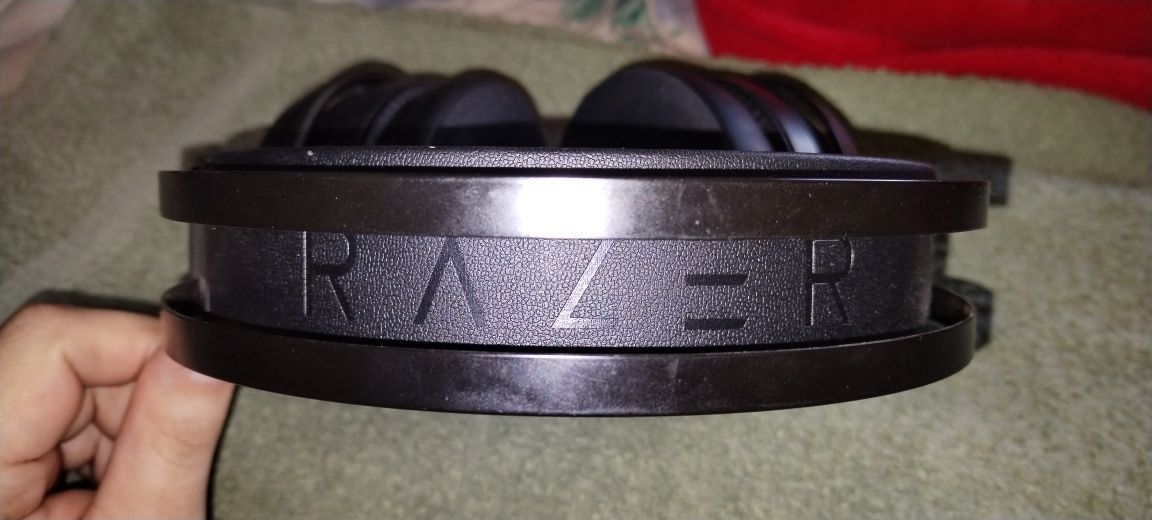 Wireless Razer Nari Essential