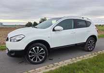 Nissan Qashqai 1.5 Dci_ Lift_ 2 kluczyki_ Kamera_ Solardach_ Książki serwisowe