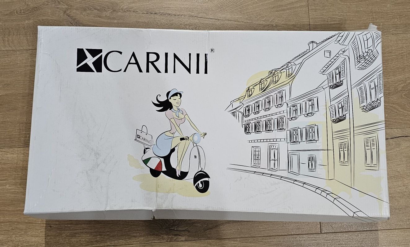 Skórzane kozaki damskie Carinii, rozmiar 39