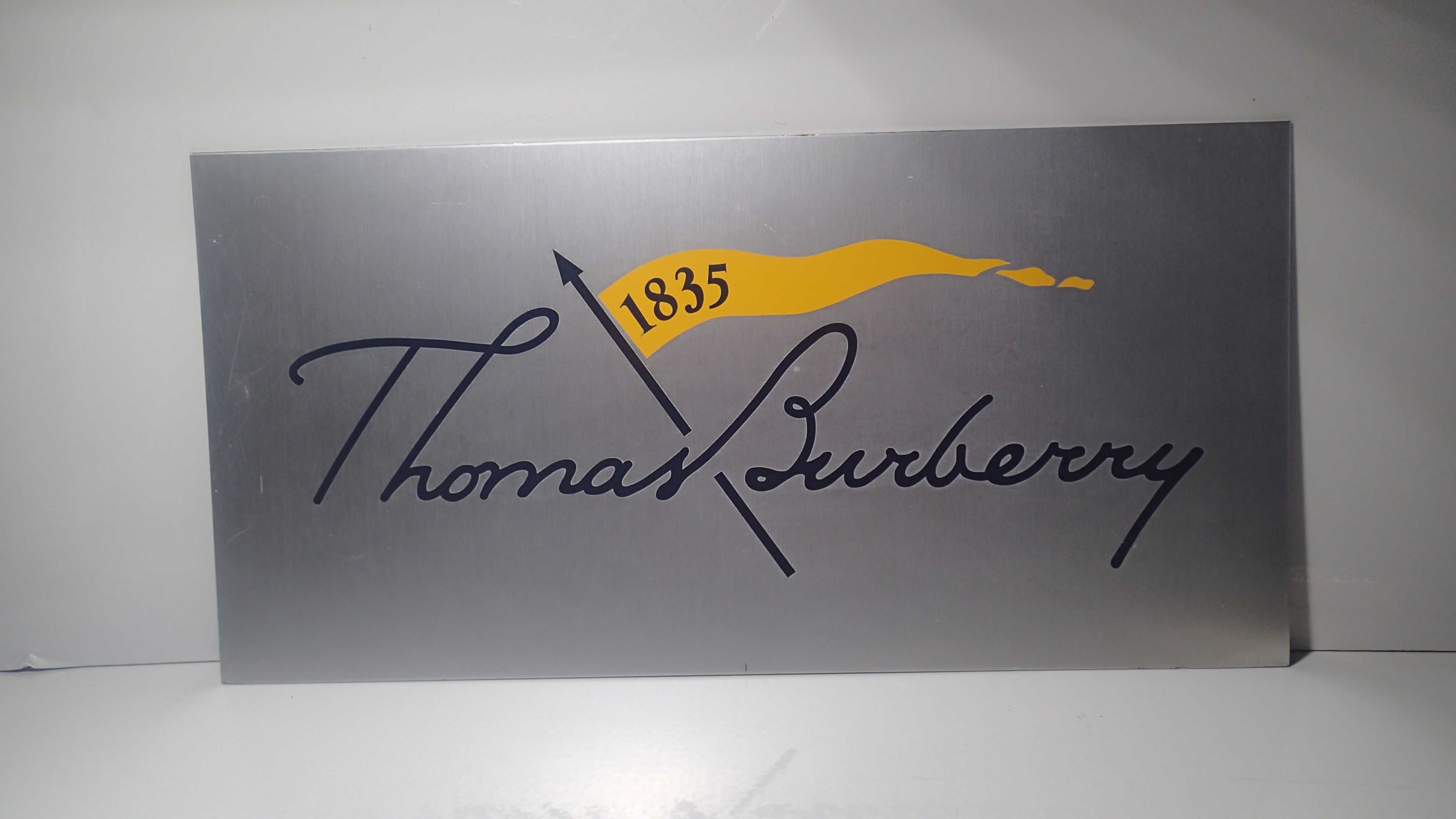 Placa Publicitária em Alumínio " Thomas Burberry"