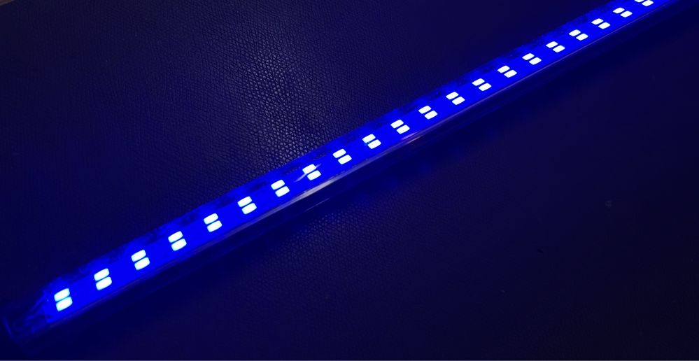 Tuba belka LED niebieska długość 52 cm