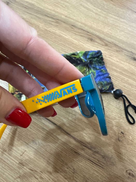 Okulary przeciwsłoneczne Vans