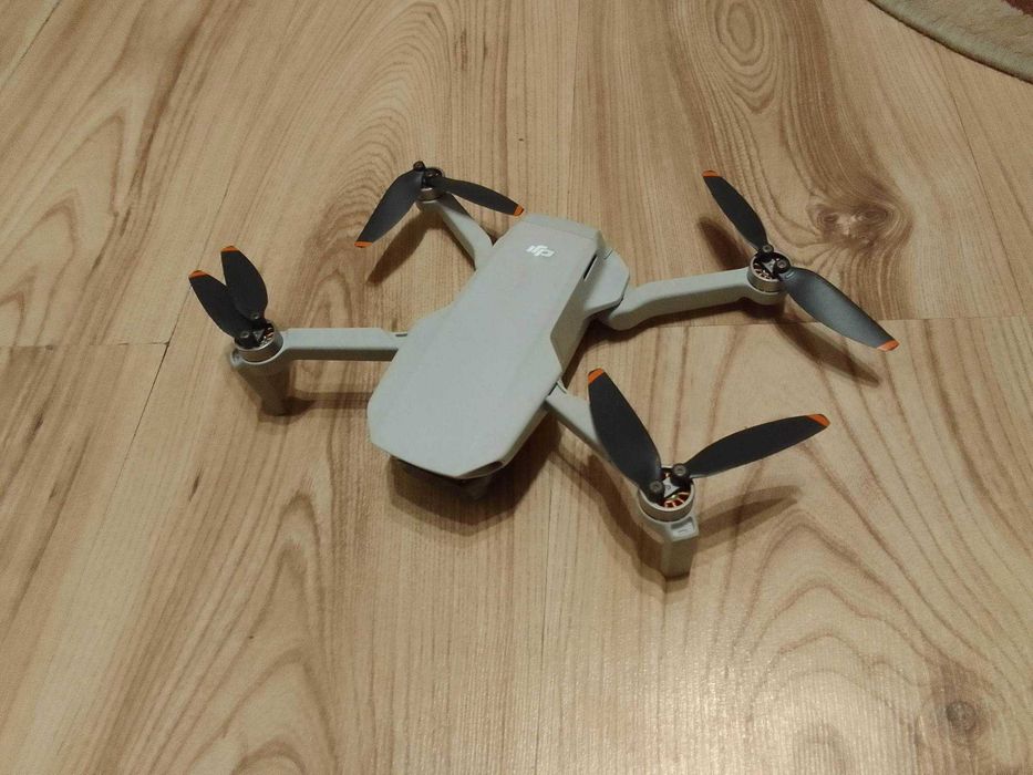 DJI mini 2 zestaw fly more combo