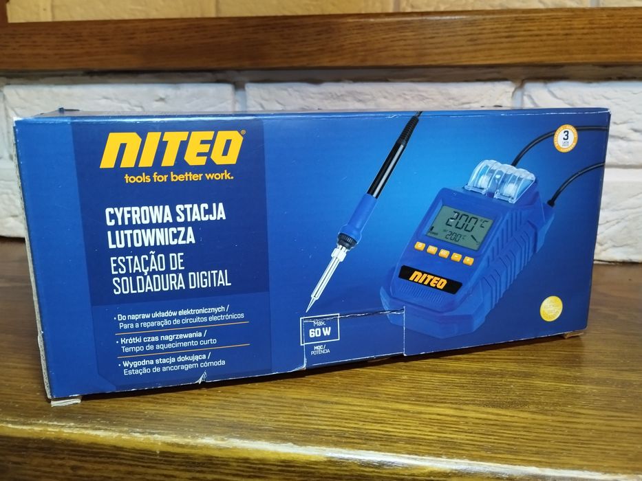 Cyfrowa stacja lutownicza. Lutownica elektroniczna.