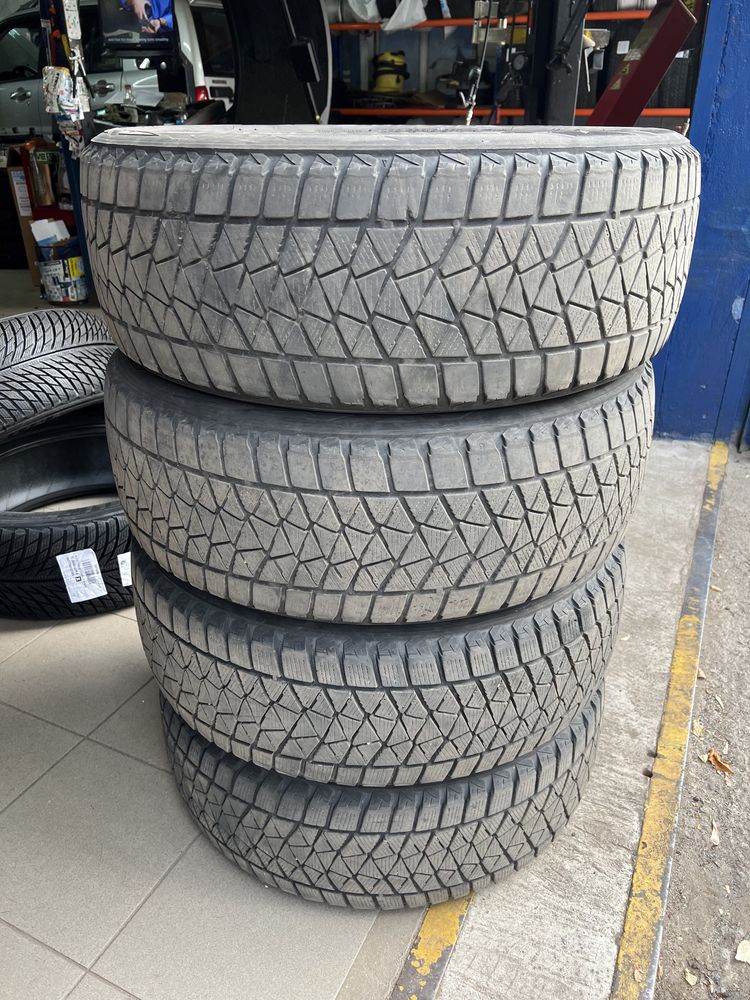 Шини зима Bridgestone R19 225/55 99T