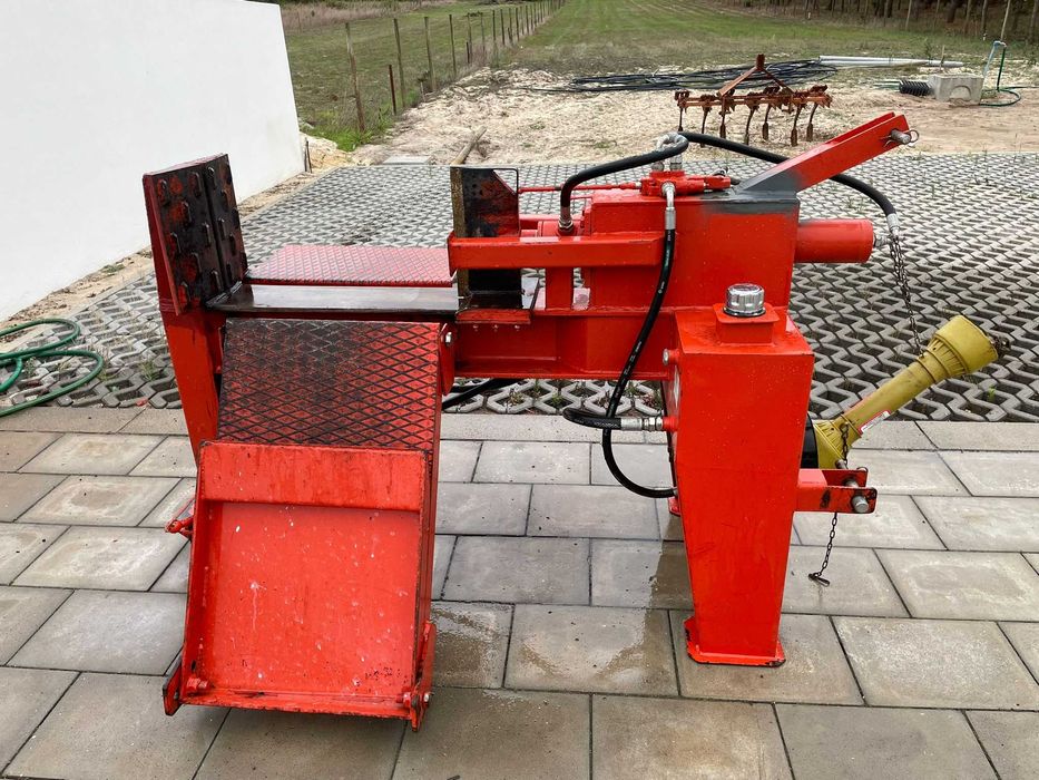 Rachador de lenha 18T com plataforma elevatória