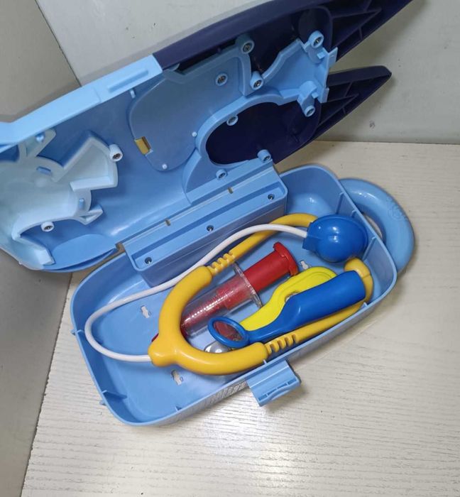 Різноманітні іграшки для дітей