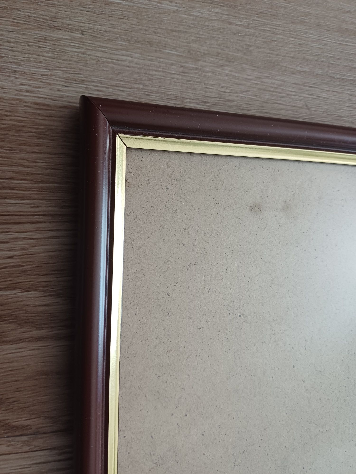 Drewniana ramka ze szklaną szybką 30x21cm