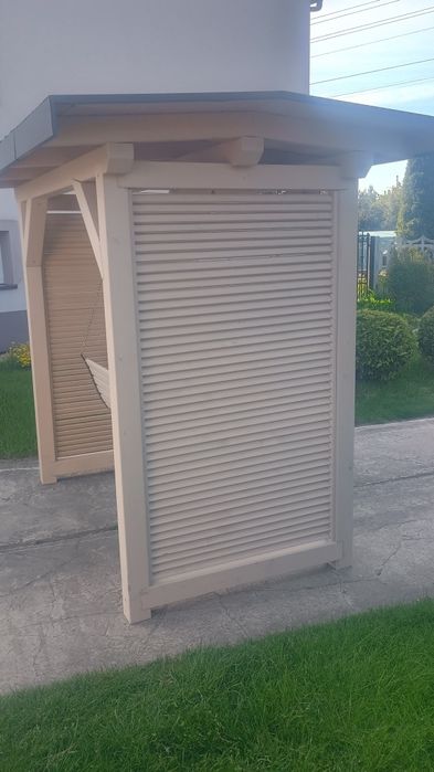 Huśtawka ogrodowa huśtawka drewniana elegancka ławka ogrodowa