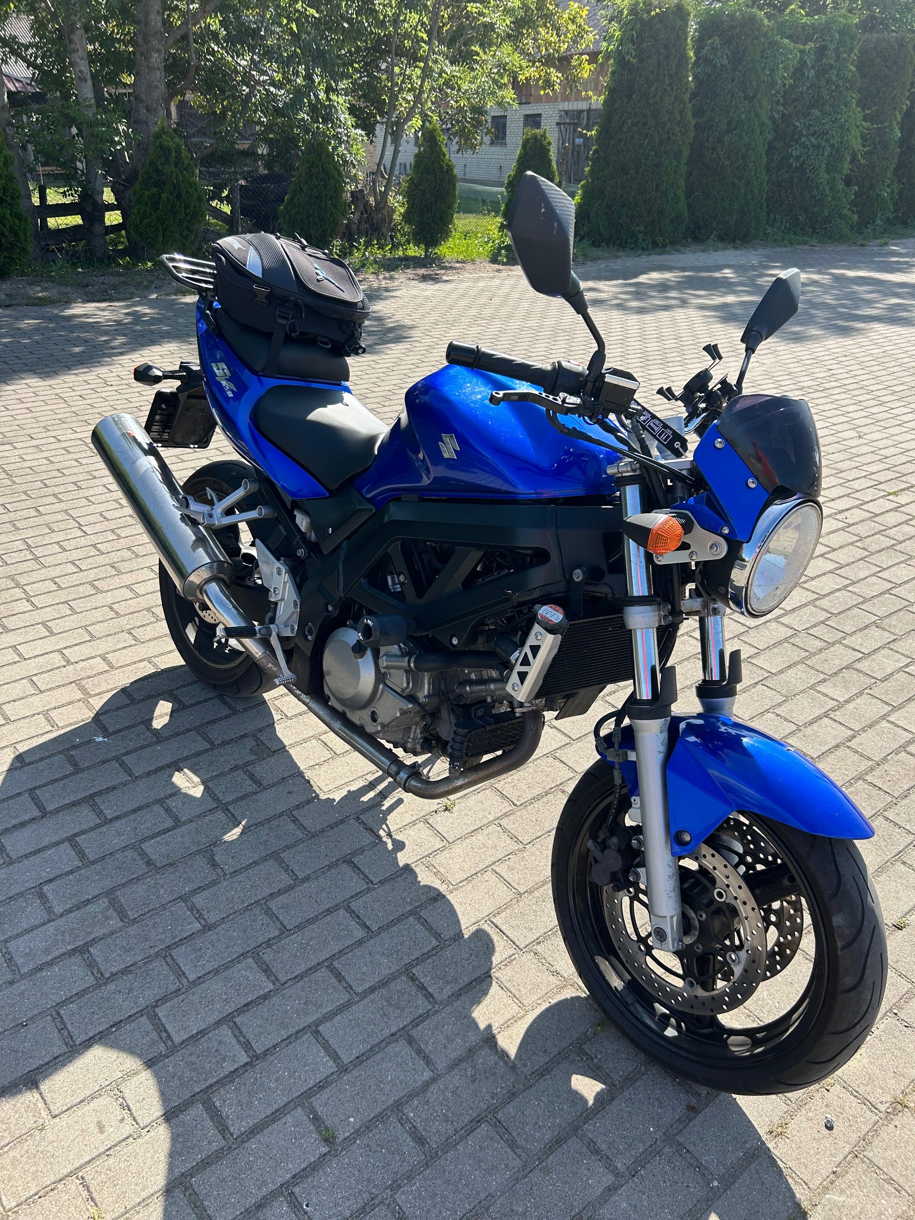 Suzuki sv650N przygotowany do sezonu na wtrysku paliwa