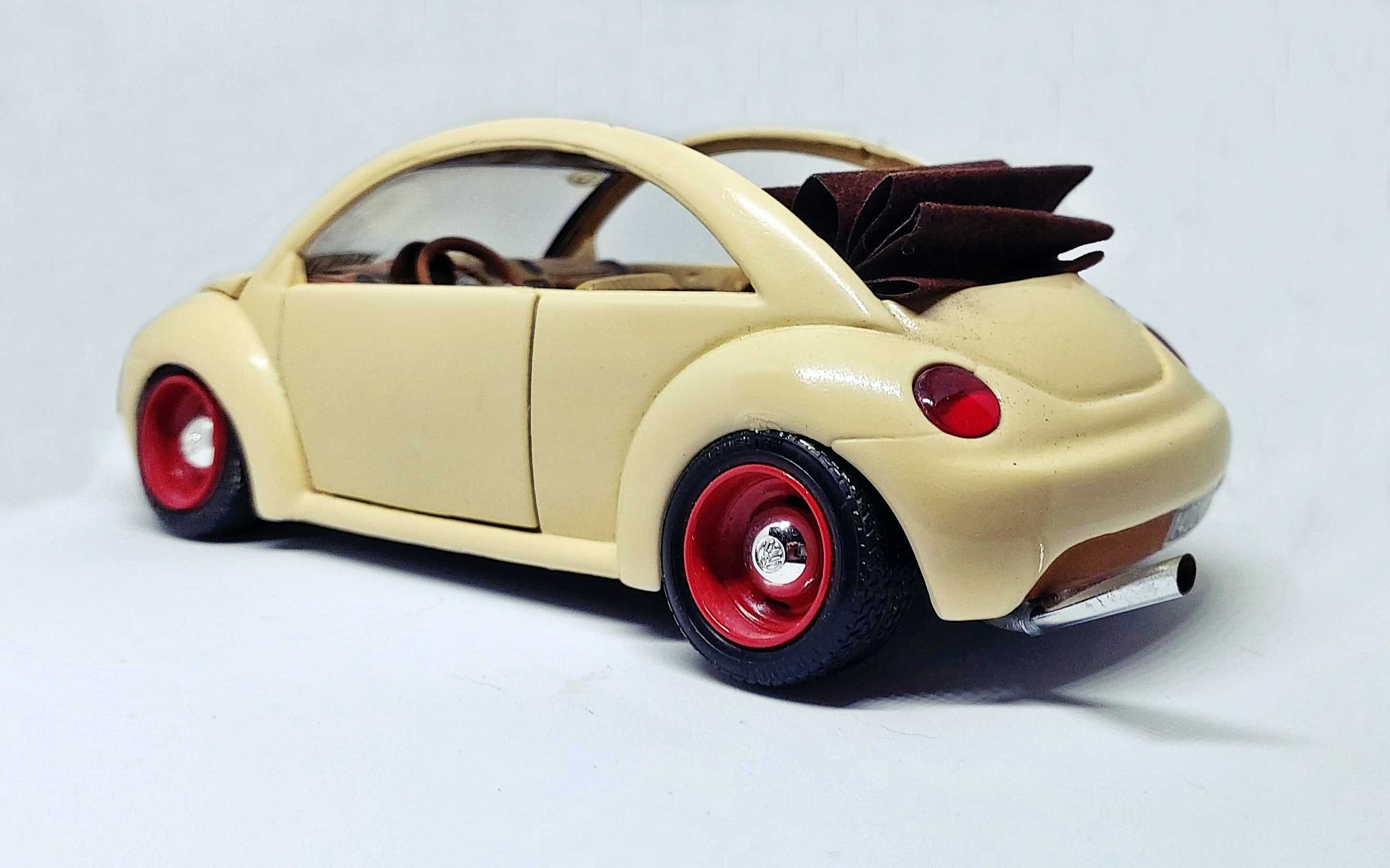 Volkswagen New Beetle Hawaii Custom 1:24