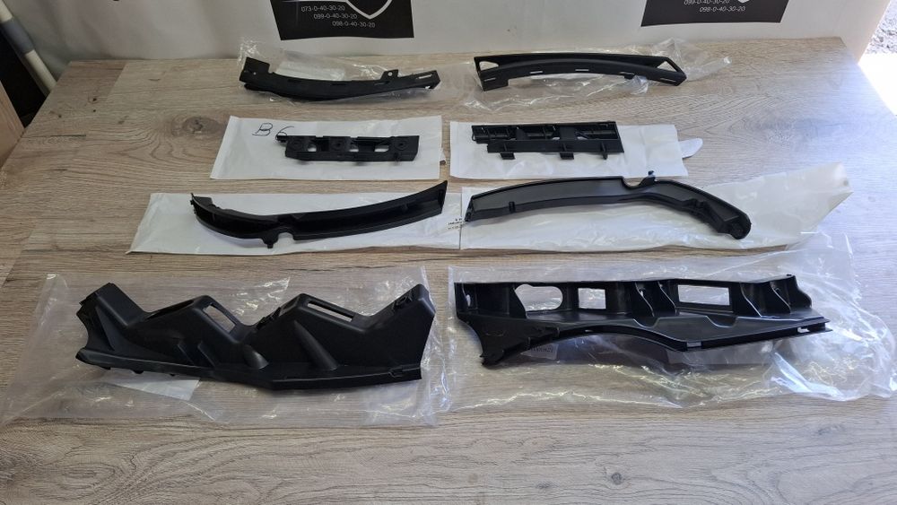 Кріплення бампера Passat B6 кронштейн бампера пасат б6 Кріплення фари