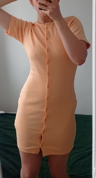 Produkowana sukienka Missguided S