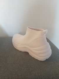 Sneakersy skarpetowe Bershka białe rozmiar 38
