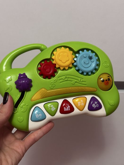 Музичні інтерактивні іграшки