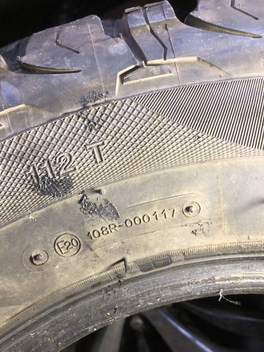 Шини б/у, для бездоріжжя.