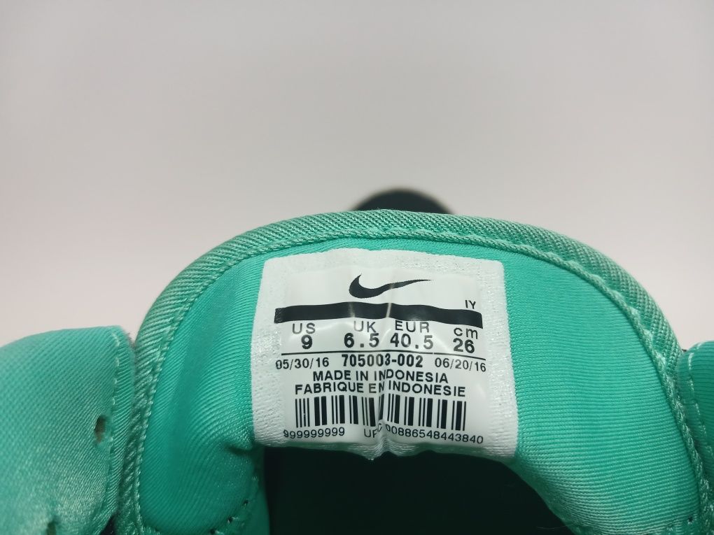 Женские-Кроссовки-Nike AIR MAX ST