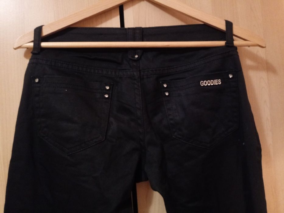 nowe spodnie Goodies czarne jeansy proste nogawki XS S