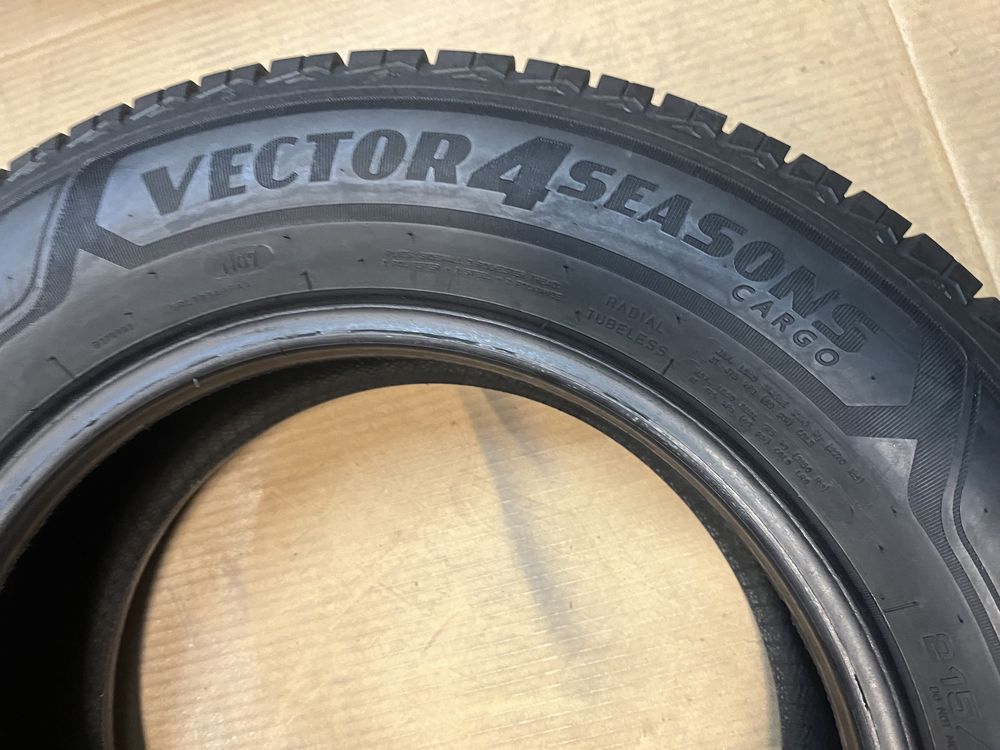 2x 215/65/16 C 109/107T GOODYEAR VECTOR 4 seasons cargo