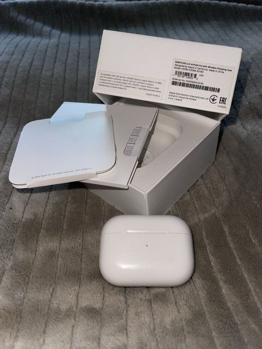 Airpods pro 2 (кейс)