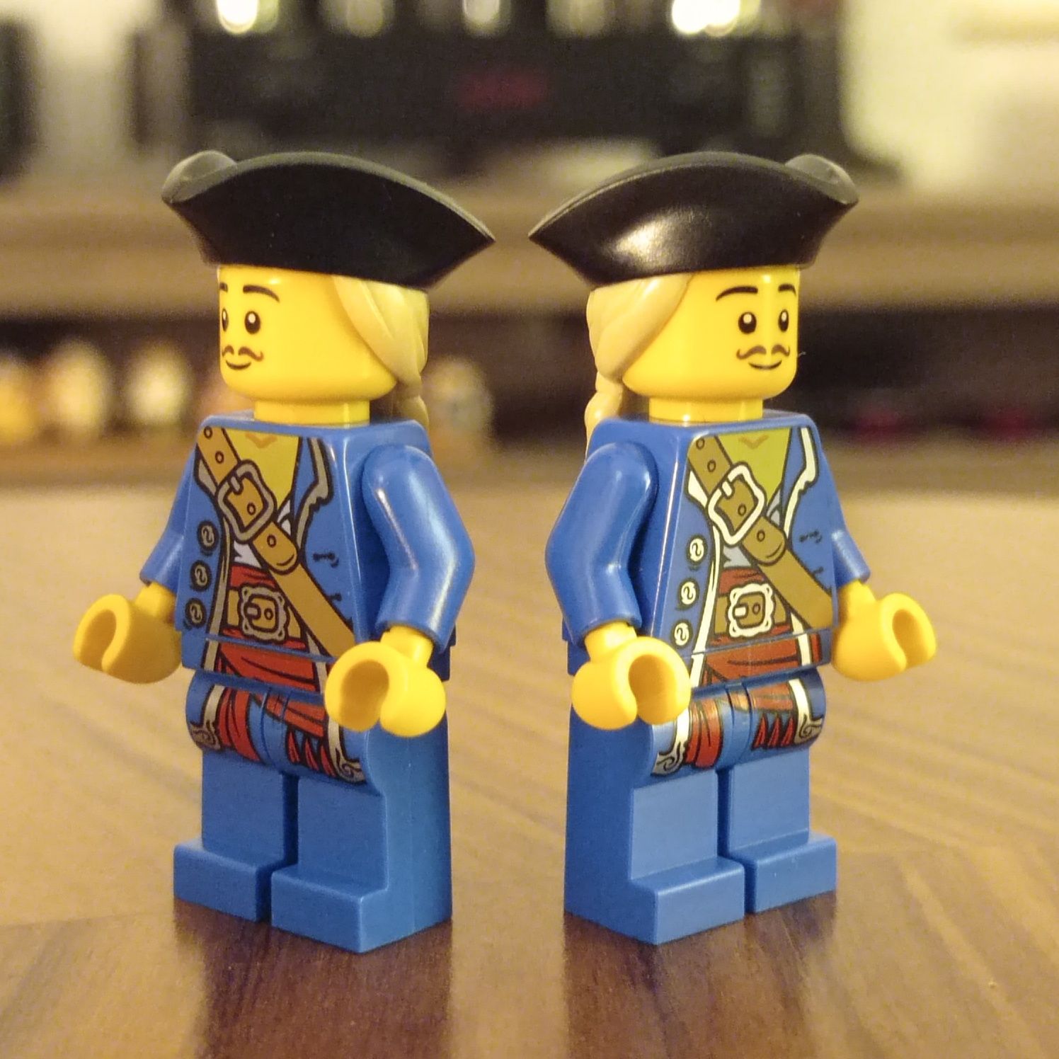 Minifigures LEGO pirates kultowa figurka admirał