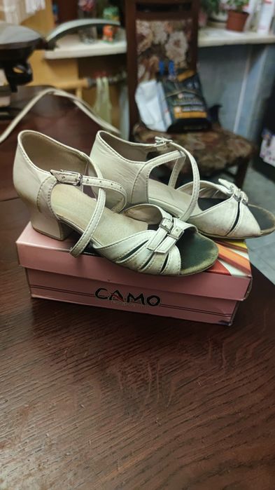 Туфлі дитячі для танців