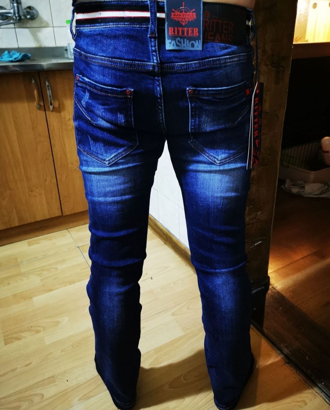 Spodnie jeans
Rozmiar 33.
Sprzedaj