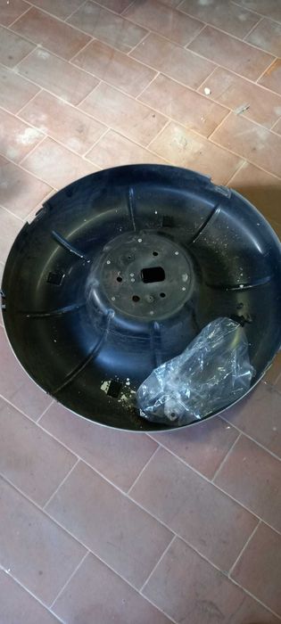 Suporte pneu suplente Frontera RS Sport