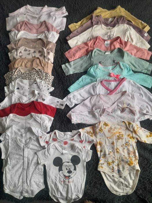 Продам одяг на дівчинку(50-56 розмір)