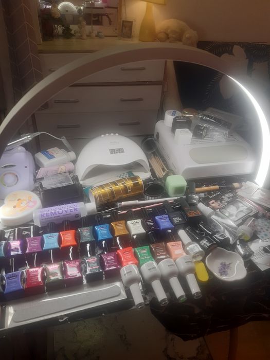 Стартовий набiр великий для майстра манiкюру.та початкiвця