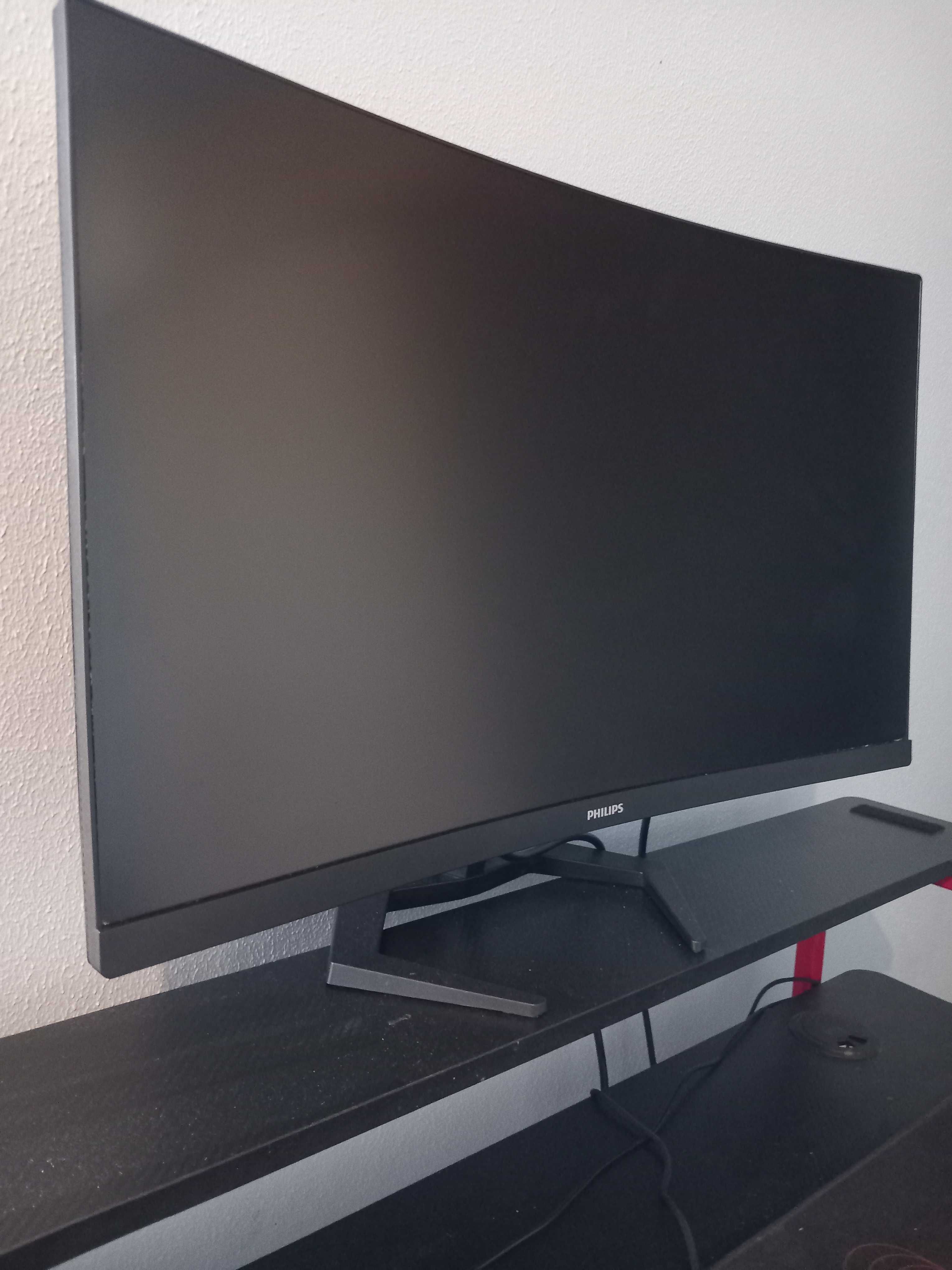 Komputer stacjonarny gamingowy INTEL i5 13 generacji komplet.