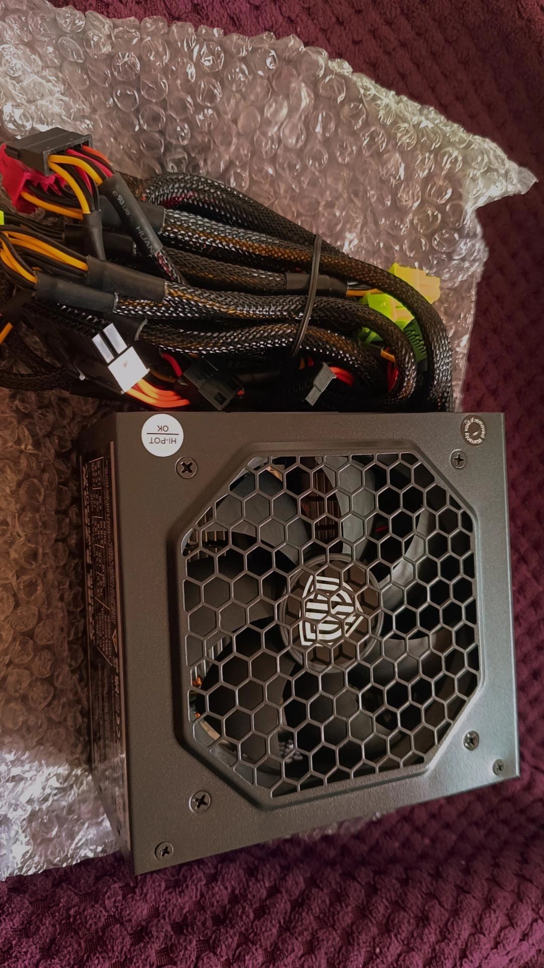 Fonte de alimentação KOLINK CORE - 700 W - 80 PLUS