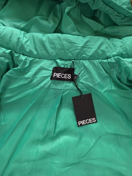 PIECES Kurtka zimowa damska zielona r. L